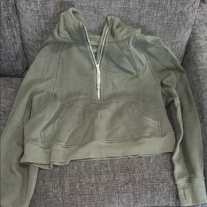 Lululemon Scuba M/L Olive Green Hoodie